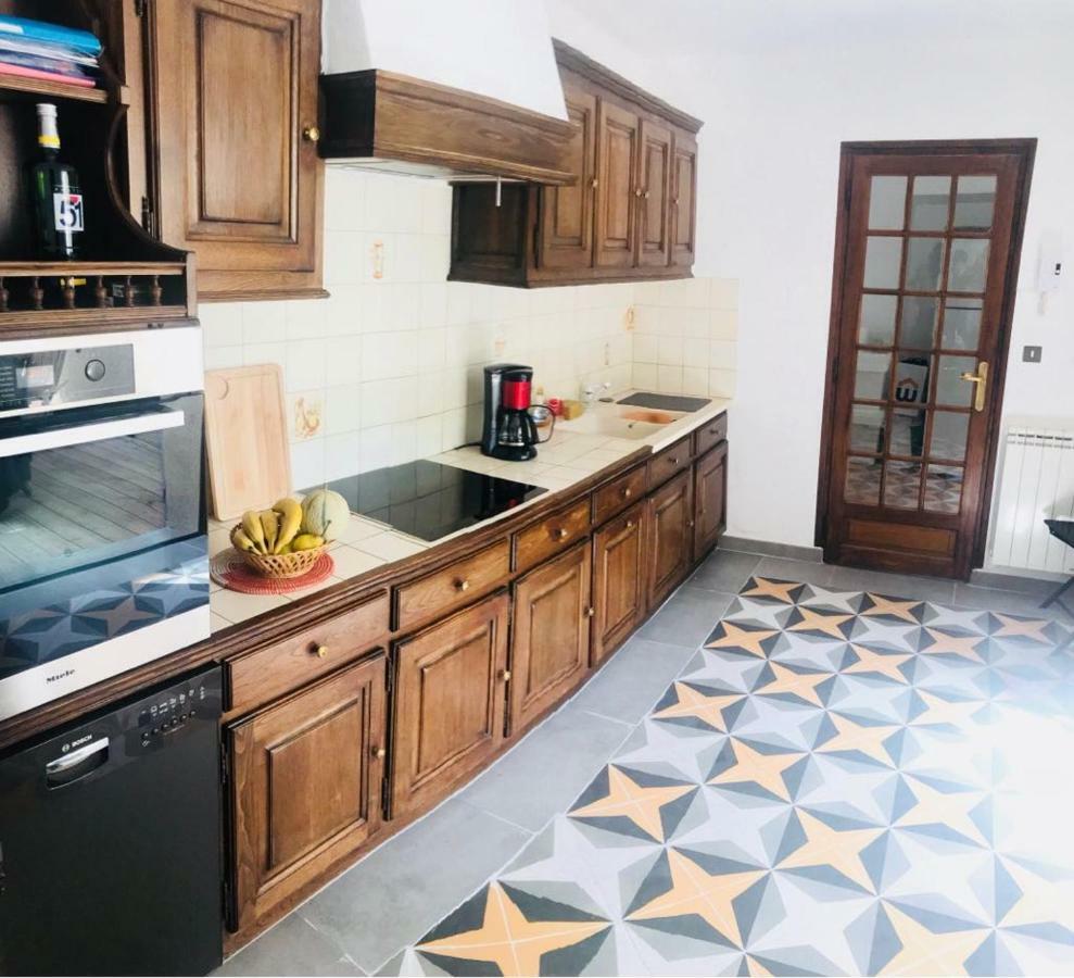 איל-סור-לה-סורג Villa In Provence With Private Pool מראה חיצוני תמונה